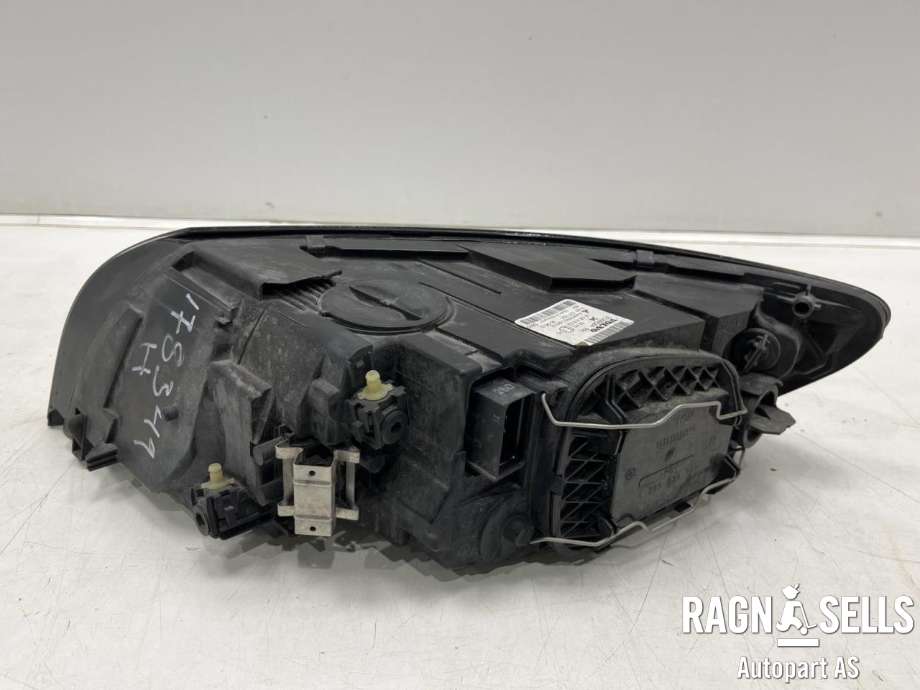Frontlykt høyre halogen til Volvo S40 2008-2012 (Type II, Fase 2)  (31299584|)