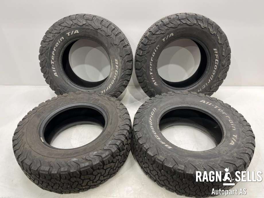 Dekk vinter piggfri til Nissan Navara 2005-2010 (Fase 1) (D40) (D40) (BF GOODRICH|265/70R16|)