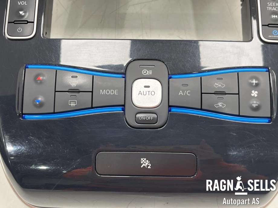 Varmeapparat betjening til Nissan Leaf 2011-2017 (Type I)  (275003ND1B|)
