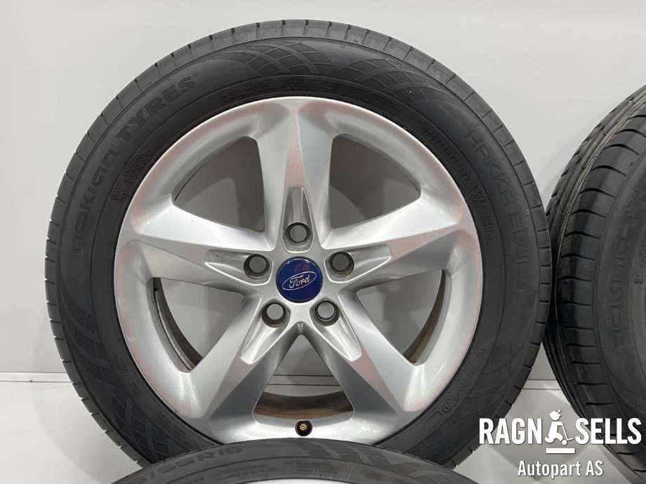 Hjulsett aluminium sommer til Ford Focus 2011-2014 (Type III, Fase 1)  (NOKIAN|8M5JEA|5*108/ET50|7*16H2)