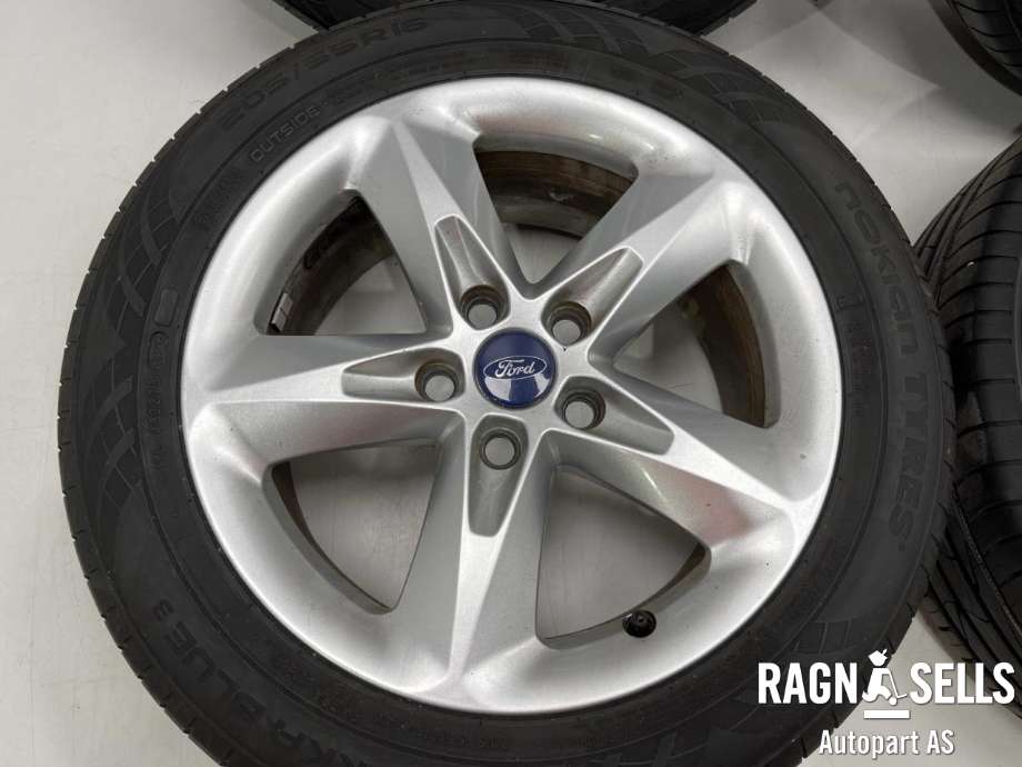 Hjulsett aluminium sommer til Ford Focus 2011-2014 (Type III, Fase 1)  (NOKIAN|8M5JEA|5*108/ET50|7*16H2)