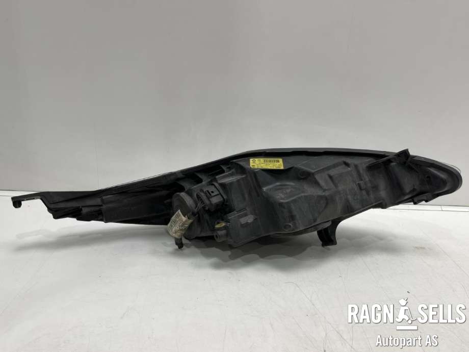 Frontlykt venstre halogen til Ford Fiesta 2008-2012 (Type VI, Fase 1)  (1740028|8A61-13W030-CH|)