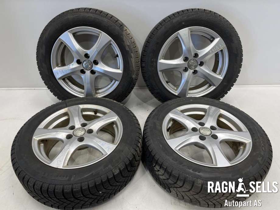 Hjulsett aluminium vinter til VW Polo, 2005-2009 (Type IV, Fase 2)  (PIRELLI|5*100/ET35/57|1)