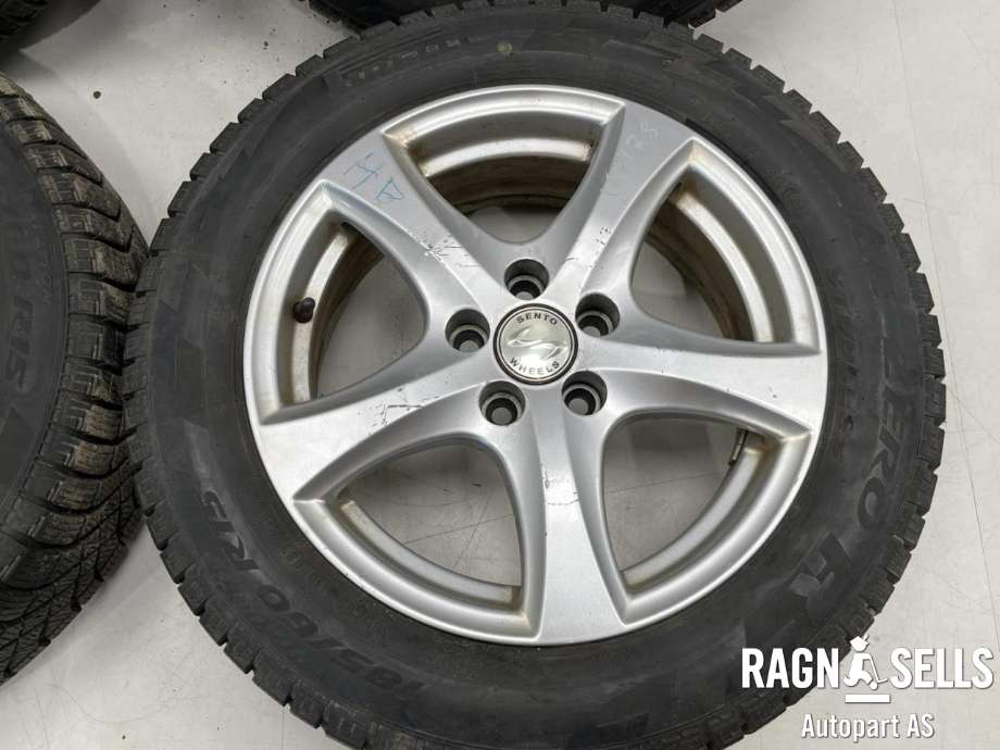 Hjulsett aluminium vinter til VW Polo 2005-2009 (Type IV, Fase 2)  (PIRELLI|5*100/ET35/57|1|15*6.0J|)