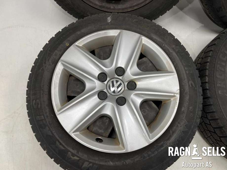 Hjulsett stål vinter til VW Caddy 2010-2015 (Type III, Fase 2)  (MAXXIS|205/60R16|5X112/57|1|)