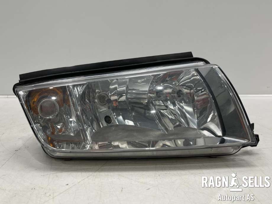 Frontlykt høyre halogen til Škoda Fabia, 2000-2007 (Type I)  (6Y1 941 016 H)