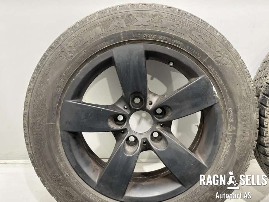 Hjulsett aluminium vinter til VW Transporter / Caravelle 2003-2009 (Fase 1) (T5) (T5) (MAXXIS|205/65R16C|5*120/ET20/ 65|1|7J*16H2)