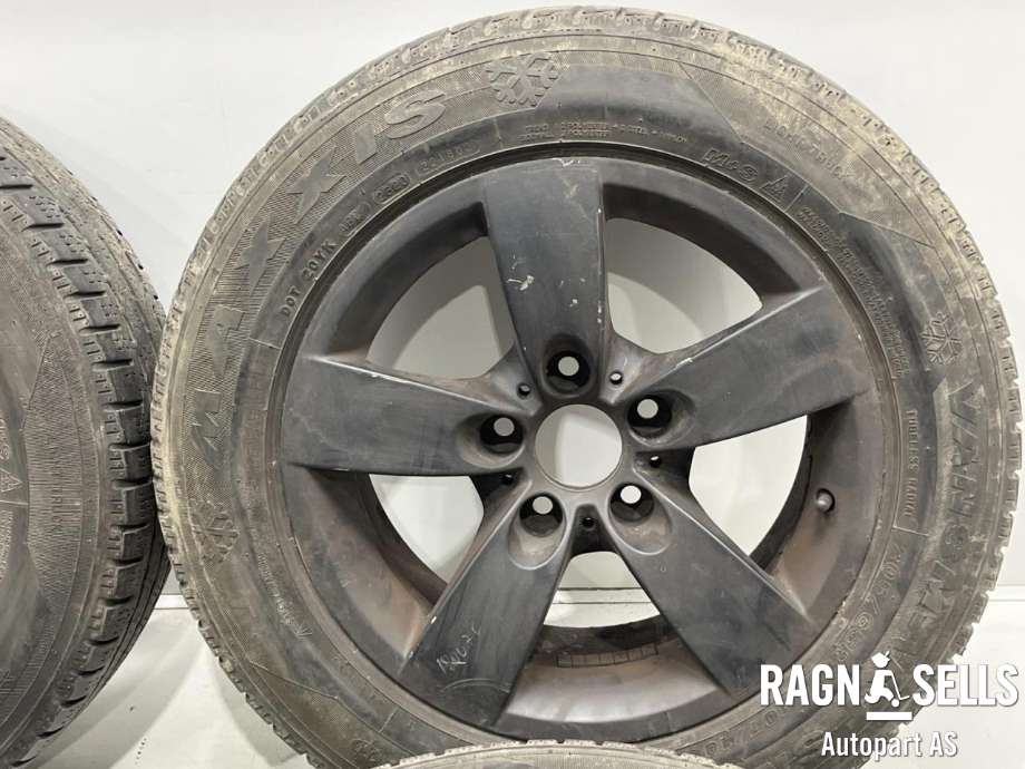 Hjulsett aluminium vinter til VW Transporter / Caravelle 2003-2009 (Fase 1) (T5) (T5) (MAXXIS|205/65R16C|5*120/ET20/ 65|1|7J*16H2)