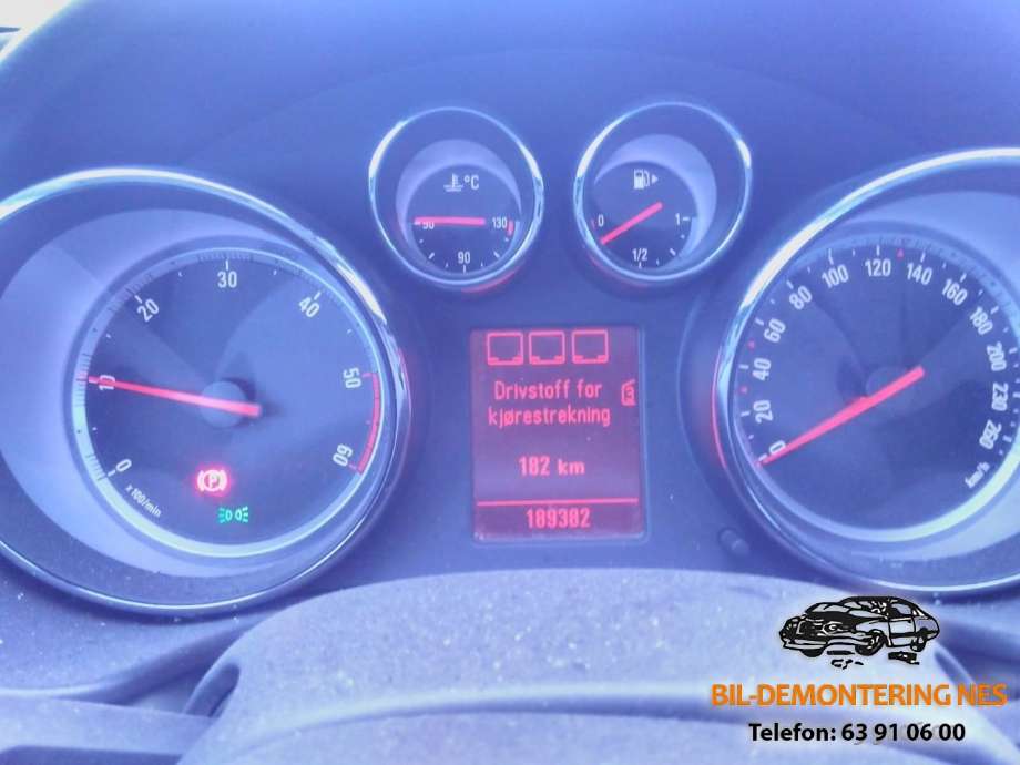 Opel Insignia A 2009-2014 , Motorkode: A20DTH, Girkassekode: MF3