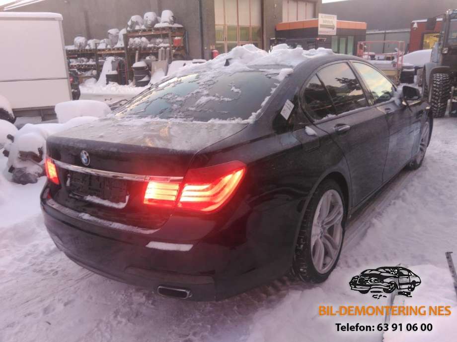BMW 7-Serie 2009-2015 (F01/F02/F03/F04) (F01/F02/F03/F04), Motorkode: N57D30B, Girkassekode: GA6HP26Z