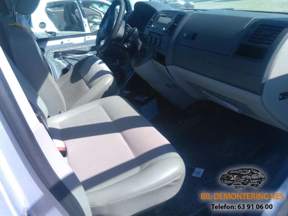 VW Transporter / Caravelle 2009-2015 (Fase 2) (T5) (T5), Motorkode: CFCA, Girkassekode: NZR