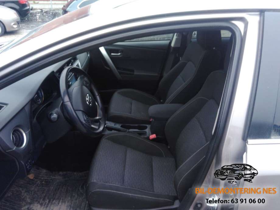 Toyota Auris 2015-2019 (Type II, Fase 2) , Motorkode: 2ZR-FXE, Girkassekode: 