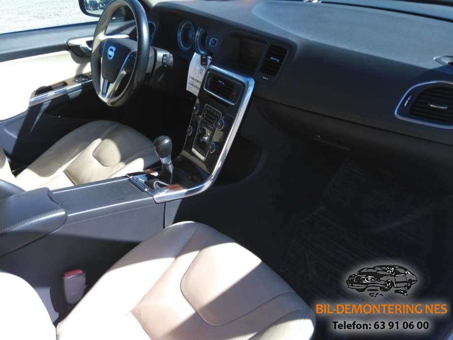 Volvo V60 2010-2013 (Type I, Fase 1) , Motorkode: D4162T, Girkassekode: 