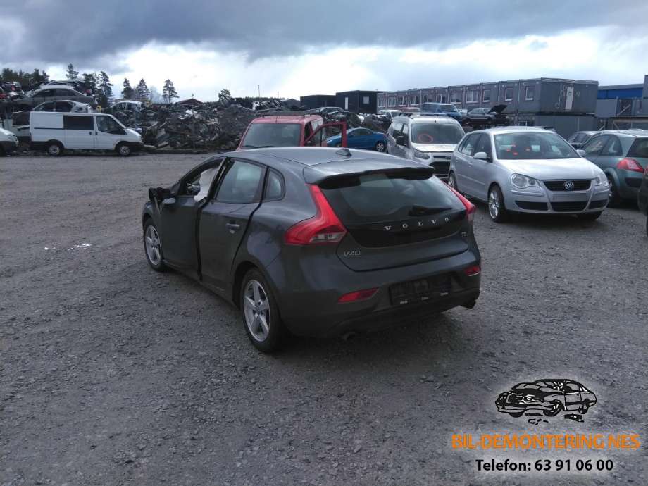 Volvo V40 2012-2019 delebil , Motorkode: B4164T4, Girkassekode: 
