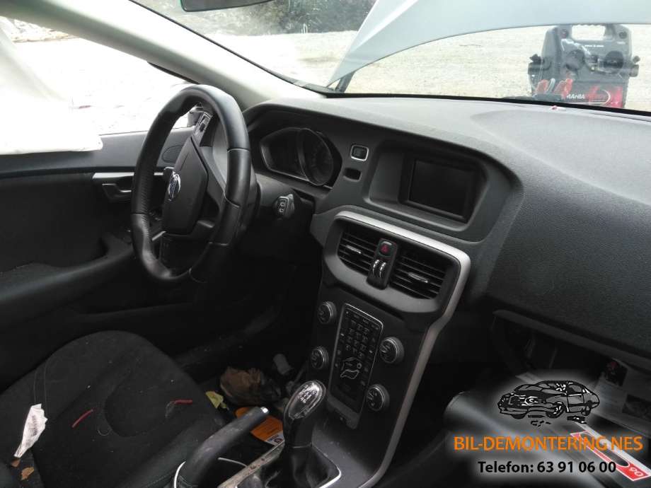 Volvo V40 2012-2019 delebil , Motorkode: B4164T4, Girkassekode: 