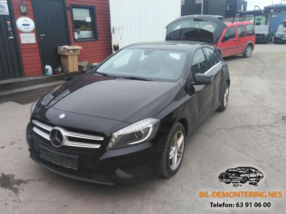 Mercedes A-Klasse 2012-2018 (W176) (W176), Motorkode: 270910, Girkassekode: 72400200353477