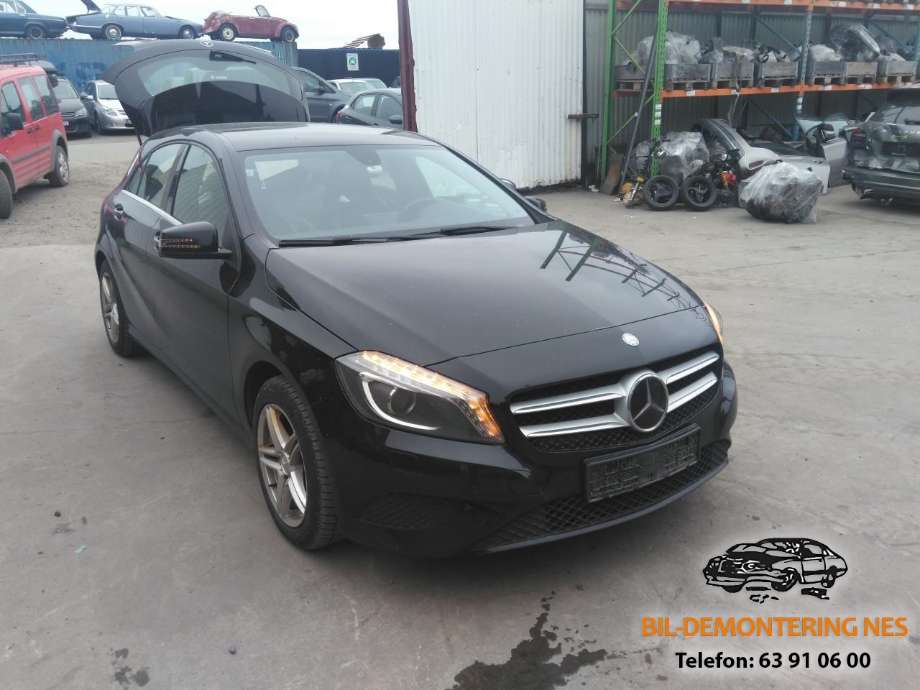 Mercedes A-Klasse 2012-2018 (W176) (W176), Motorkode: 270910, Girkassekode: 72400200353477