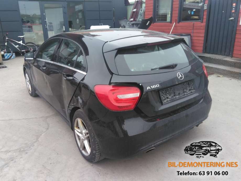 Mercedes A-Klasse 2012-2018 (W176) (W176), Motorkode: 270910, Girkassekode: 72400200353477