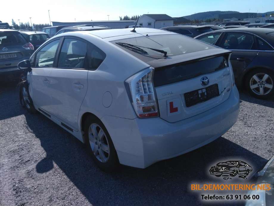 Toyota Prius 2009-2016 (Type III) (COMBI) (COMBI), Motorkode: 2ZR-FXE, Girkassekode: 