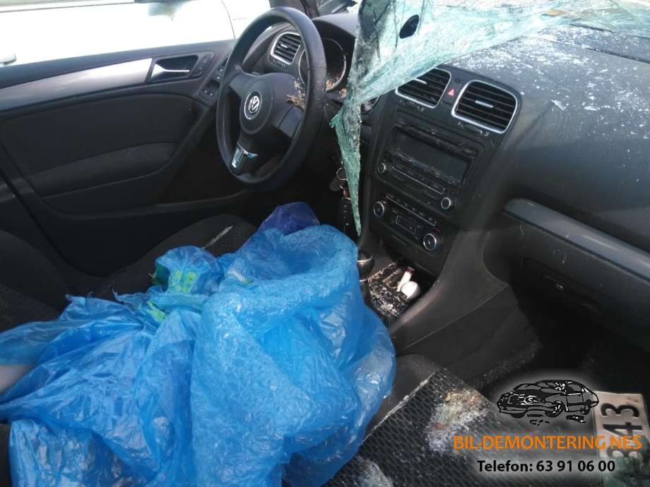 VW Golf VI 2008-2012 , Motorkode: CBZ, Girkassekode: 