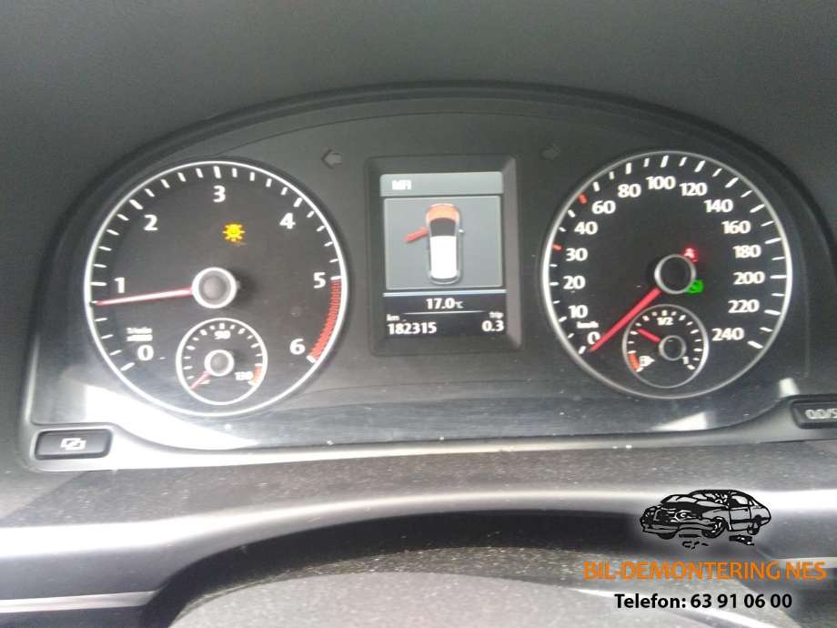 VW Touran 2010-2015 (Type I, Fase 3) , Motorkode: CAYC, Girkassekode: MLE
