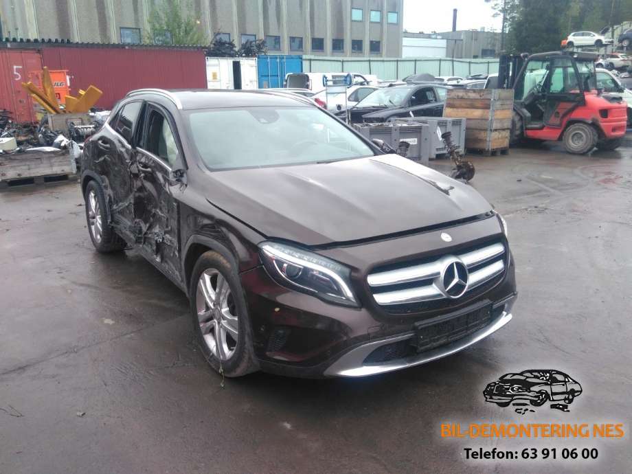 Mercedes GLA 2014-2020 (X156) (X156), Motorkode: 270910, Girkassekode: 724001