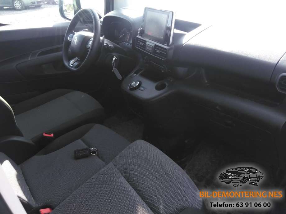 Citroën Berlingo 2019-->> (Type III) , Motorkode: YH01, Girkassekode: 
