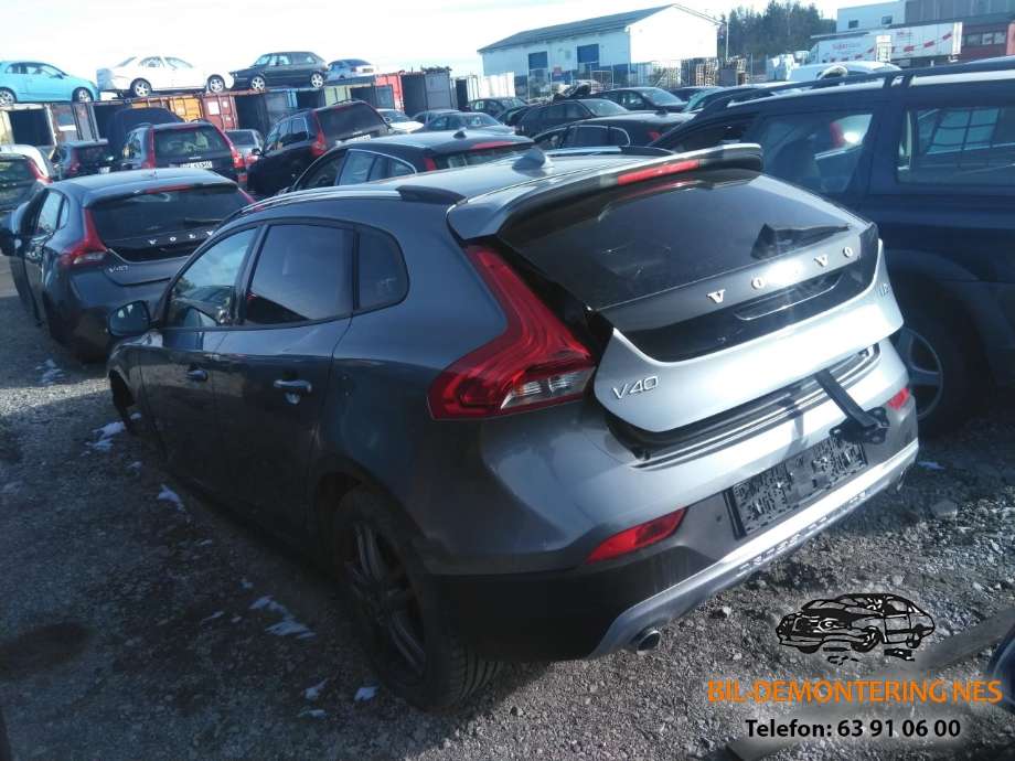 Volvo V40 2012-2019 delebil , Motorkode: D4204T16, Girkassekode: 