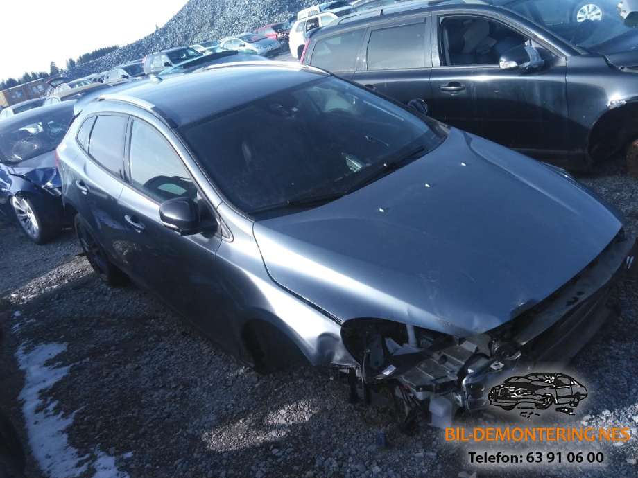 Volvo V40 2012-2019 delebil , Motorkode: D4204T16, Girkassekode: 