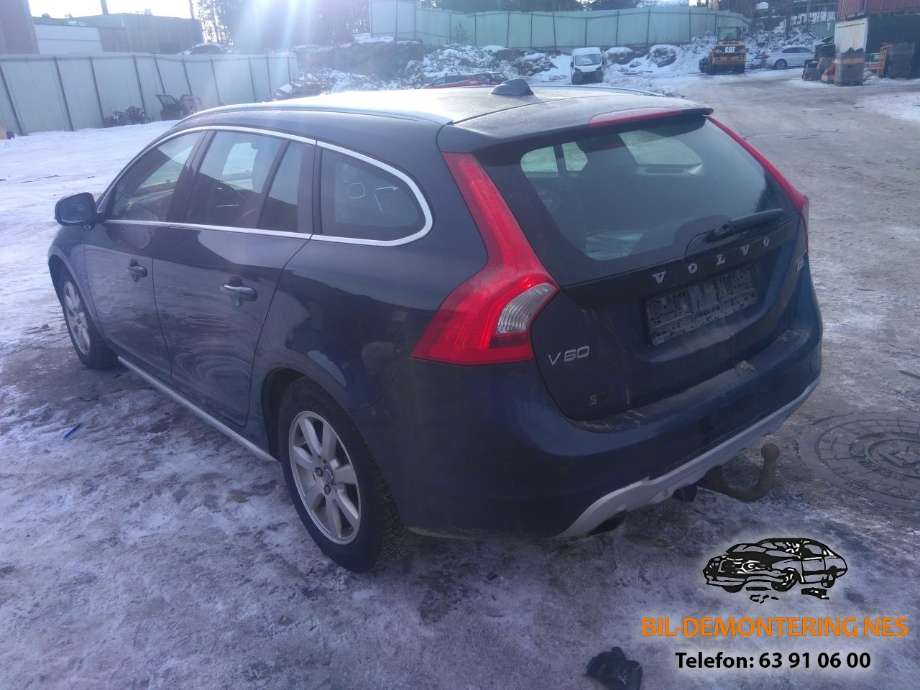 Volvo V60 2010-2013 (Type I, Fase 1) , Motorkode: D5204T3, Girkassekode: 
