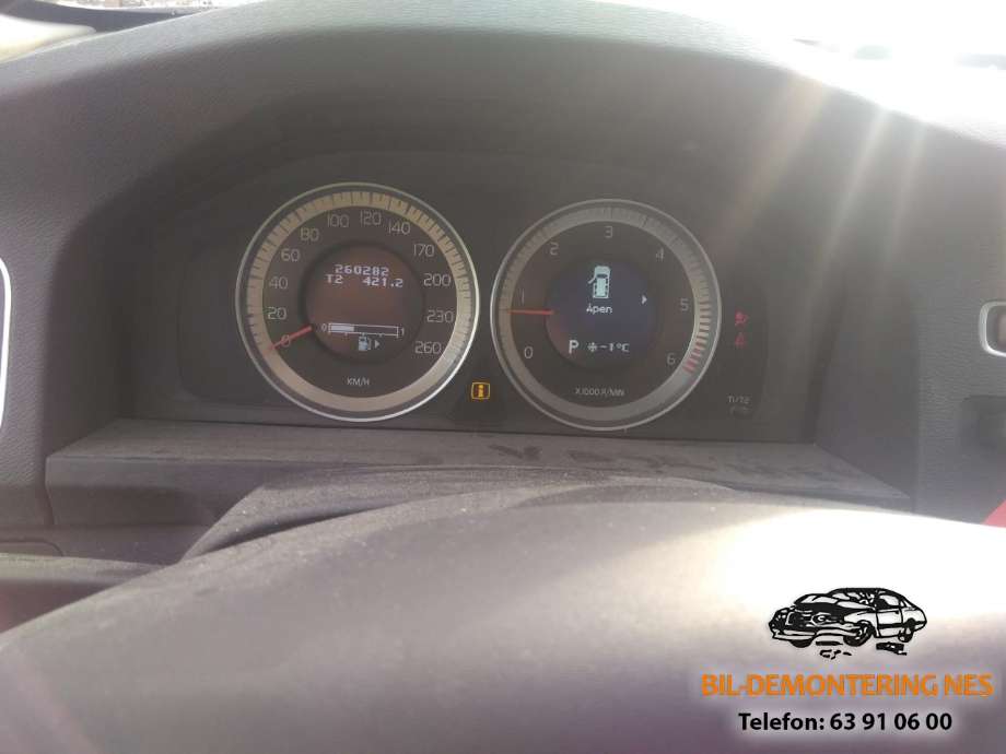 Volvo V60 2010-2013 (Type I, Fase 1) , Motorkode: D5204T3, Girkassekode: 