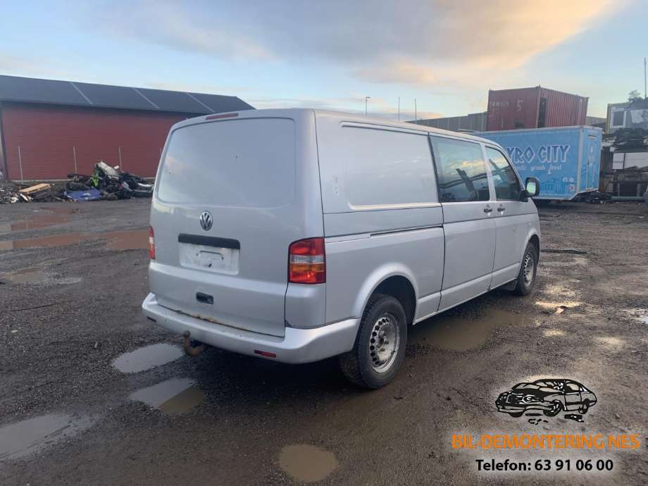 VW Transporter / Caravelle 2009-2015 (Fase 2) (T5) (T5), Motorkode: BNZ, Girkassekode: KPE