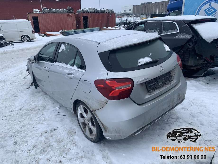 Mercedes A-Klasse 2012-2018 (W176) (W176), Motorkode: 651930, Girkassekode: 724011 00889156