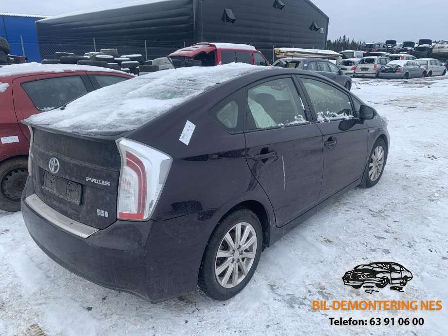 Toyota Prius +7, 2012-2020 (stasjonsvogn, Type III) (stasjonsvogn) delebil , Motorkode: 2ZR-FXE