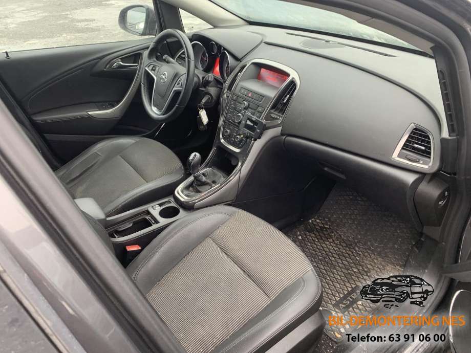 Opel Astra J 2010-2015 , Motorkode: A17DTR, Girkassekode: