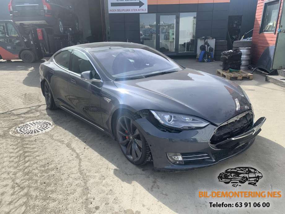 Tesla Model S, 2013-2016 (Fase 1)  delebil , Motorkode: L2S