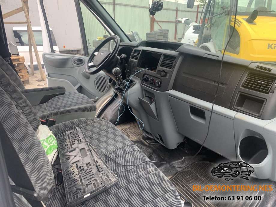 Ford Transit 2006-2013 delebil , Motorkode: PGFA, Girkassekode: 