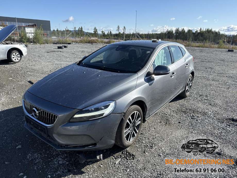 Volvo V40 2012-2019 delebil , Motorkode: B4204T38, Girkassekode: