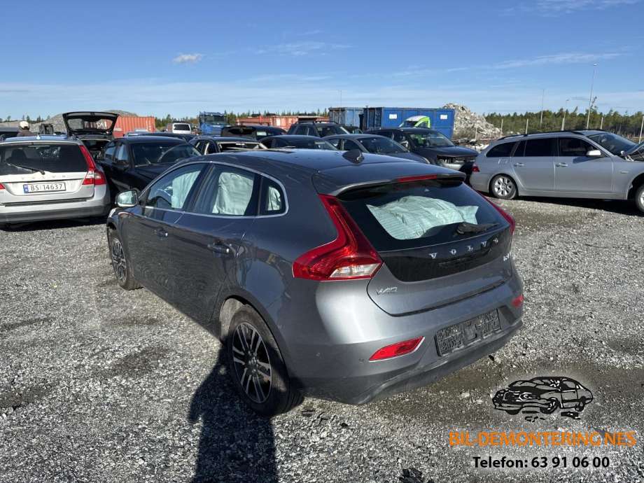 Volvo V40 2012-2019 delebil , Motorkode: B4204T38, Girkassekode: