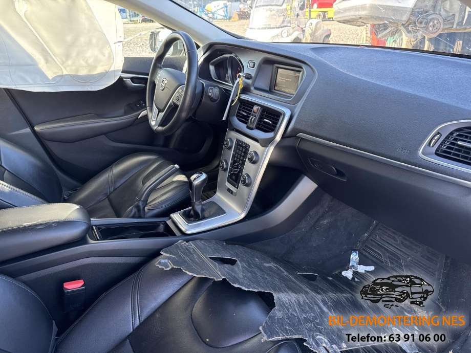 Volvo V40 2012-2019 delebil , Motorkode: B4204T38, Girkassekode: