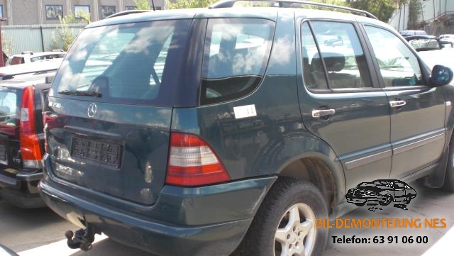 Mercedes ML 1997-2005 (W163) (W163), Motorkode: M111.977, Girkassekode: 717461