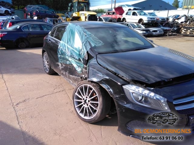 Mercedes A-Klasse 2012-2018 (W176) (W176), Motorkode: 270910, Girkassekode: 