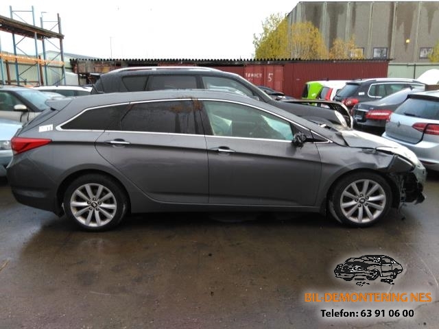 Hyundai i40 2012-2017 , Motorkode: D4FD, Girkassekode: