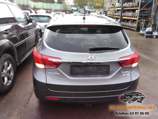 Hyundai i40 2012-2017 , Motorkode: D4FD, Girkassekode: