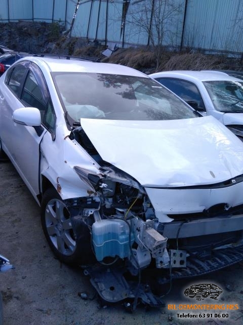 Toyota Prius 2009-2016 (Type III) (COMBI) (COMBI), Motorkode: 2ZR-FXE, Girkassekode: 