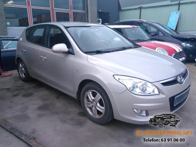 Hyundai i30 2007-2012 (Type I) , Motorkode: D4FB-FL, Girkassekode: TU61