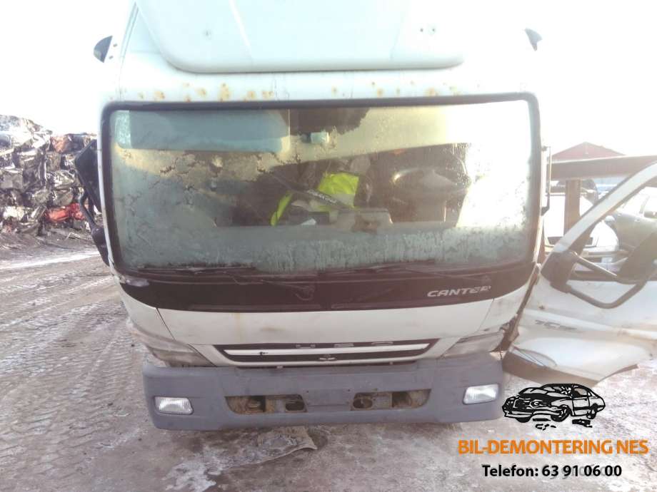 Lastebil Mitsubishi Fuso Canter 2010-->> , Motorkode: , Girkassekode: 