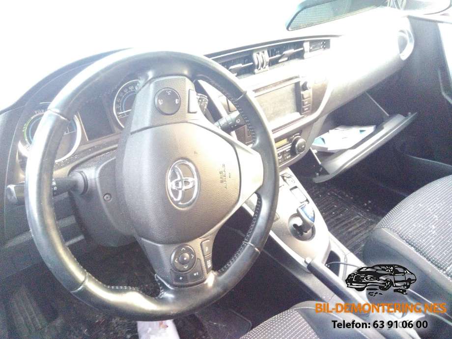 Toyota Auris 2013-2015 (Type II, Fase 1) , Motorkode: 2ZR-FXE, Girkassekode: 