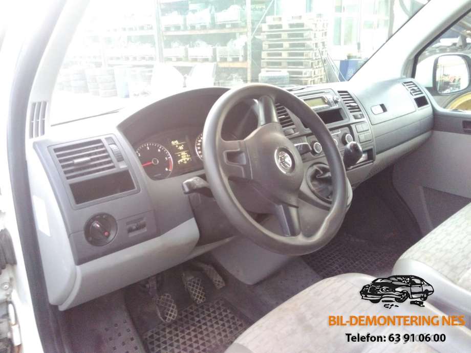 VW Transporter / Caravelle 2009-2015 (Fase 2) (T5) (T5), Motorkode: CAAB, Girkassekode: LRS