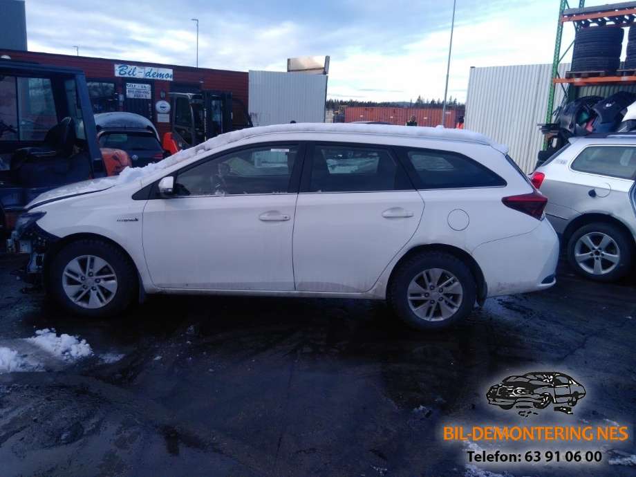 Toyota Auris 2013-2015 (Type II, Fase 1) , Motorkode: 2ZR-FXE, Girkassekode: 